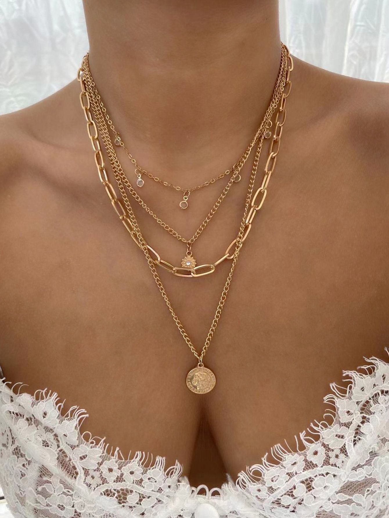 Round Pendant Layered Necklace | SHEIN