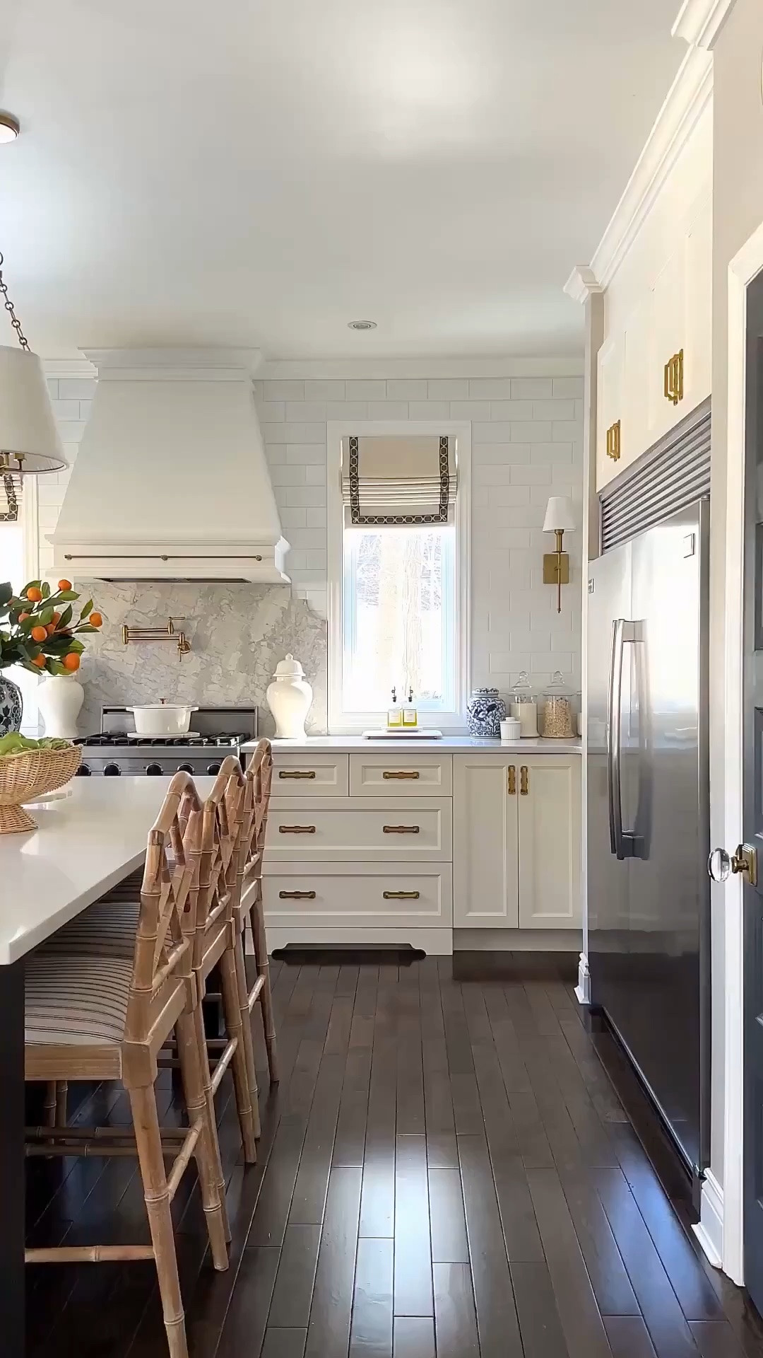 Gorgeous spring kitchen decorating! 

Tangerine branches, faux apples, artichokes, pears, blue and white chinoiserie, rattan footed bowl, spring decor, spring finds, coastal home

#LTKSeasonal #LTKHome