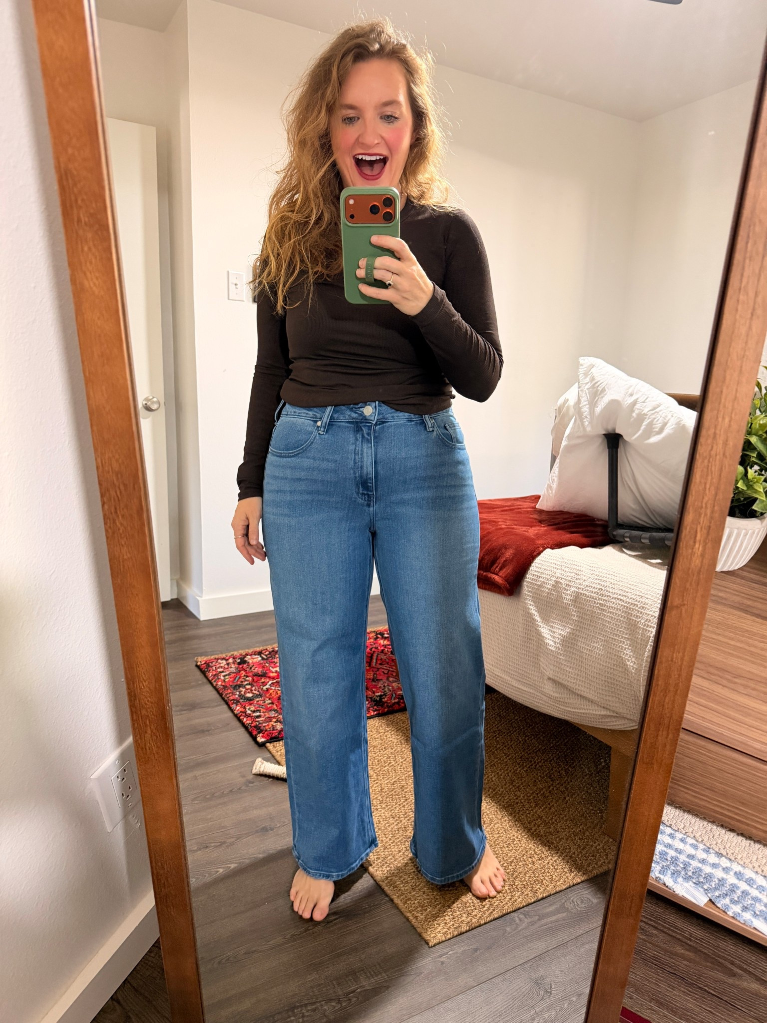 Sincerely the best jeans. No waist gap, stretch, comfy. I’m buying more. I’m Ion size 28 with 28 inseam. 

#LTKHoliday #LTKGiftGuide #LTKCyberWeek