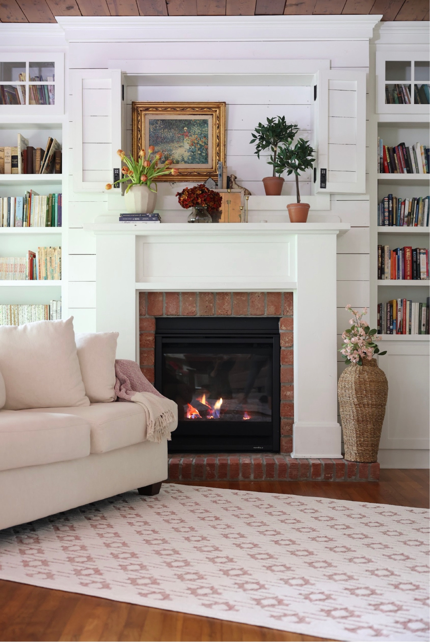 My living room 🤍 I wasn’t able to link everything but I found similar options!

Sofa, couch, potted plants, basket, vase area rug

#LTKhome #LTKstyletip #LTKSeasonal