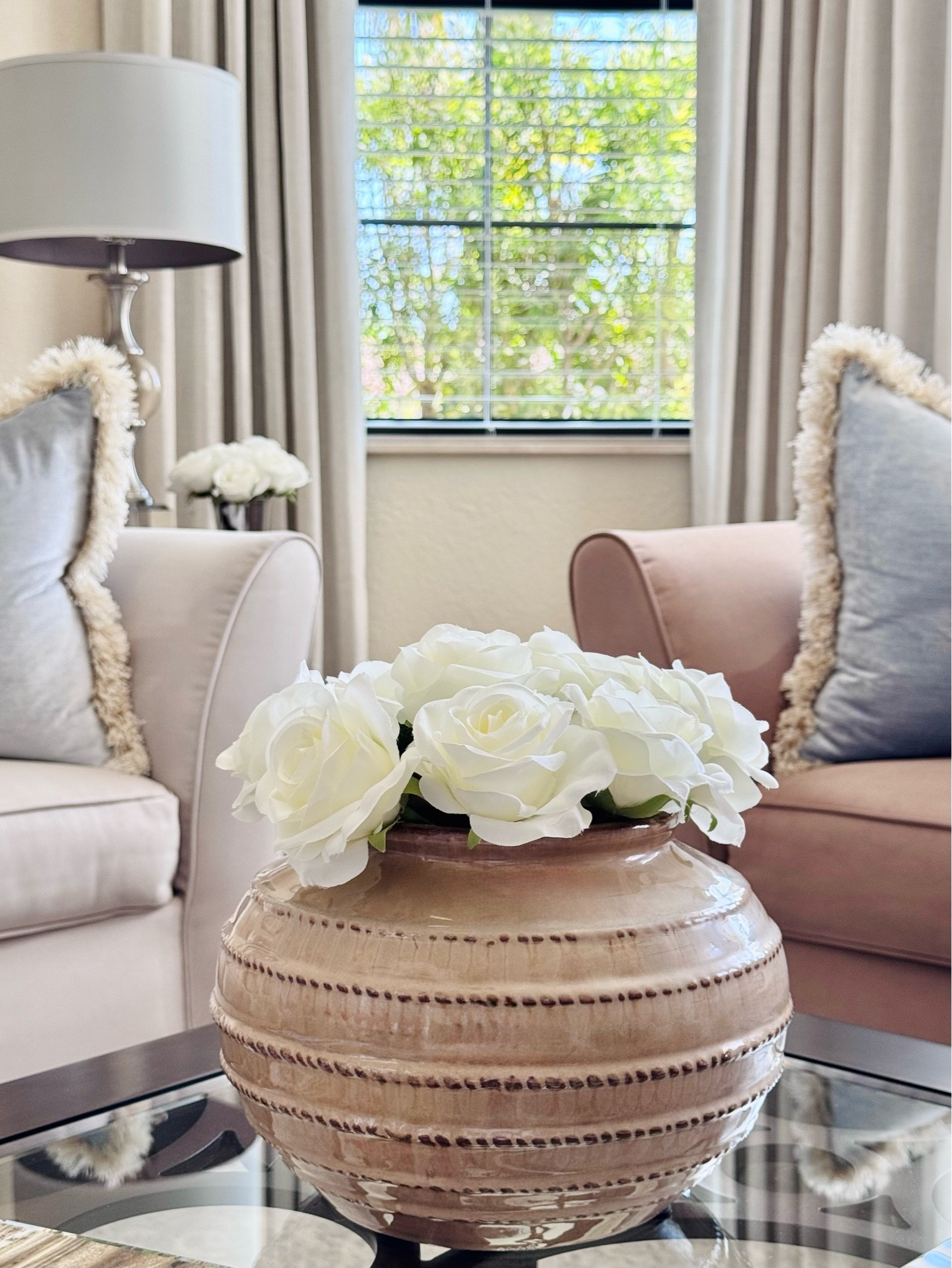 🤍These beautiful white silk roses add a touch of timeless sophistication to every space in your home! Perfect for every design style!! 

Home Decor | Faux Florals | Artificial Roses | Coffee Table Accessories | Timeless Decor | Summer Decor | Modern Coastal Decor | Transitional Decor | Amazon Home

#LTKHome #LTKSeasonal