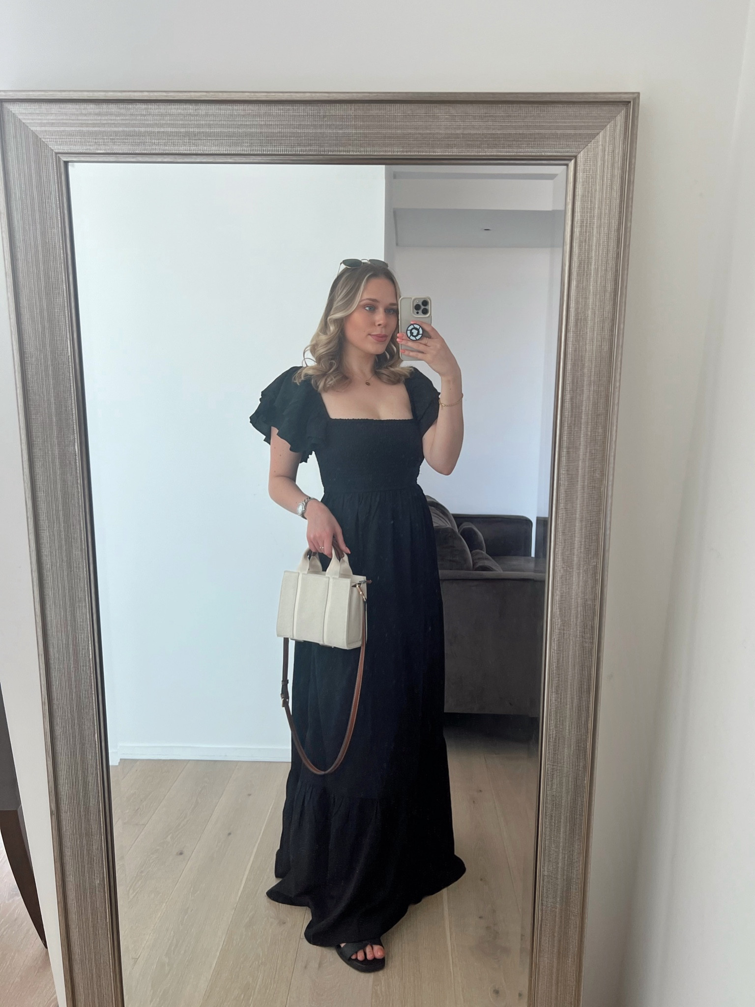 Sunny ootd on the way to brunch 🌞

Pretty lavish, maxi dress, linen dress, summer outfit inspo, summer ootd, summer in the city

#LTKstyletip #LTKsummer #LTKuk