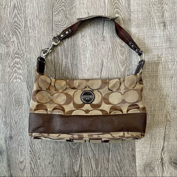 Coach Signature Hobo Shoulder Bag | Poshmark