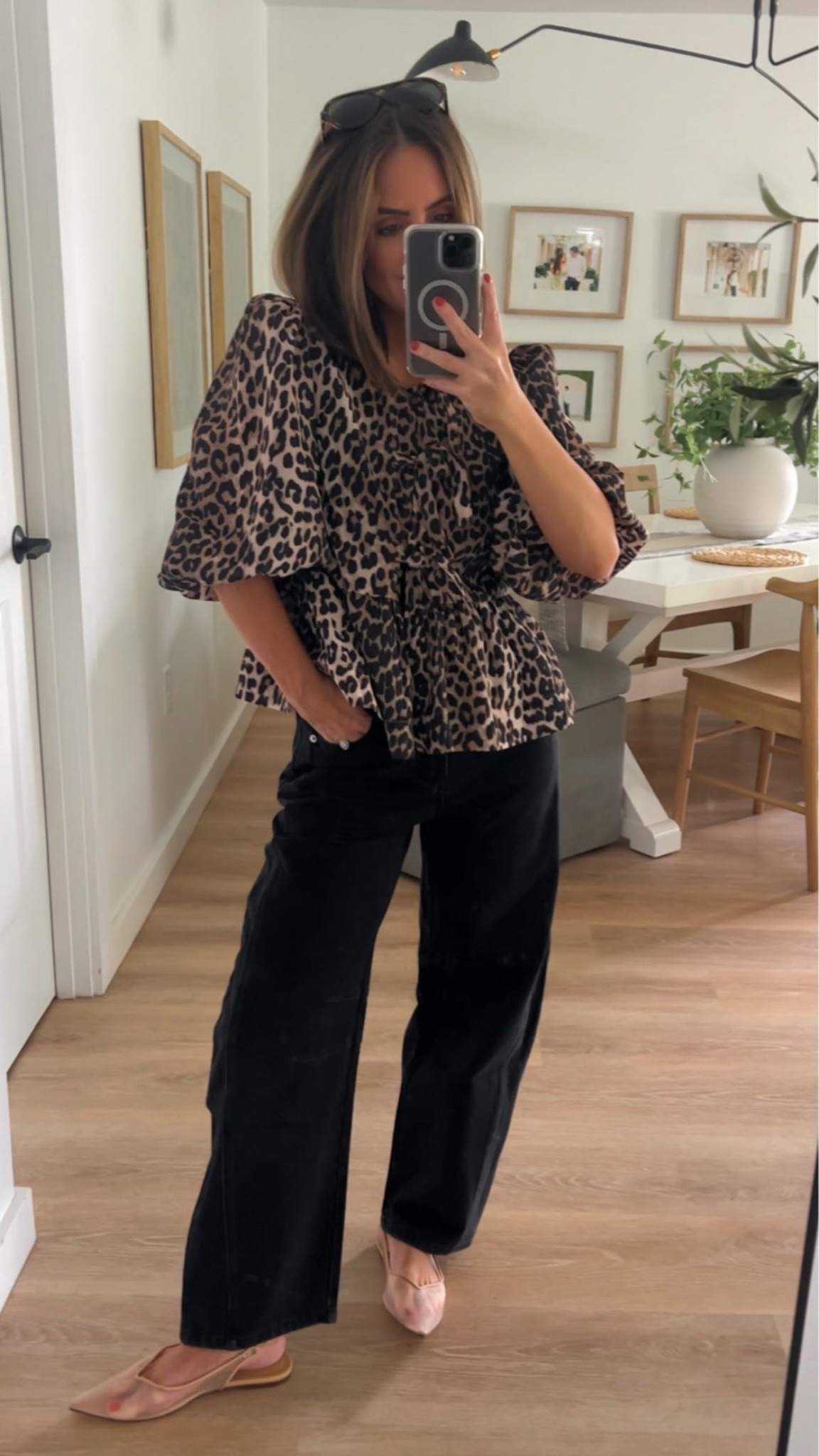 My favorite barrel jeans from Amazon 
Small in top, xs in pants 

#amazonfashion 
Barrel jeans, leopard top, casual denim outfit,

#LTKPetite #LTKootd #LTKSeasonal