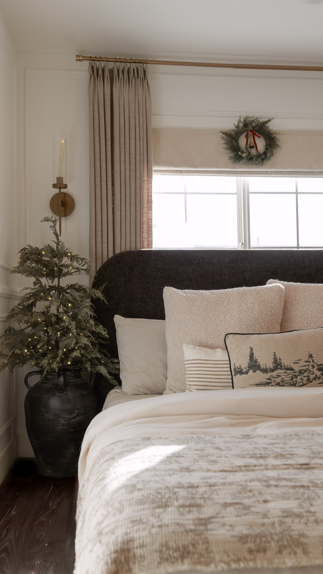 Our guest room finally looks like a place I’d actually want to stay in. 🤎

It’s no secret that warm browns have been my go-to this year, and the Ashland Bed from @plankandbeamfurniture is theperfect shade. The soft, curved headboard adds that cozy-meets-modern vibe I’ve been obsessed with lately.

Comment "BED" for a link sent straight to your DM!

#plankandbeam #ad #ltkhome #casachicollo

#LTKHoliday #LTKHome #LTKSeasonal