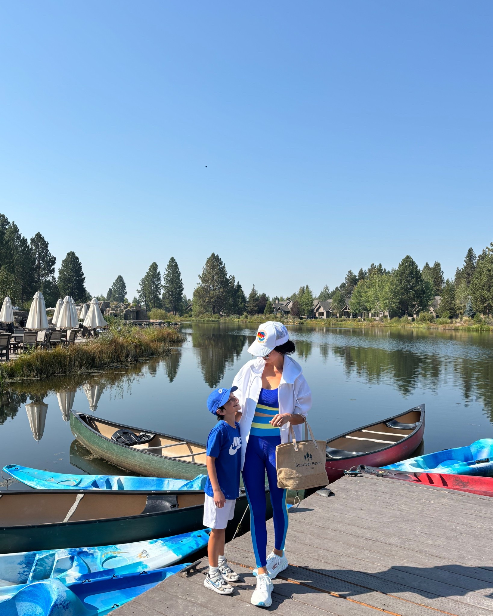 Beach Riot sale! I absolutely love the color block design of these coordinating pieces! The leggings run small so make sure to go up a size.

Beach Riot black leggings  


#LTKfitnessgoals #LTKSaleAlert #LTKSeasonal