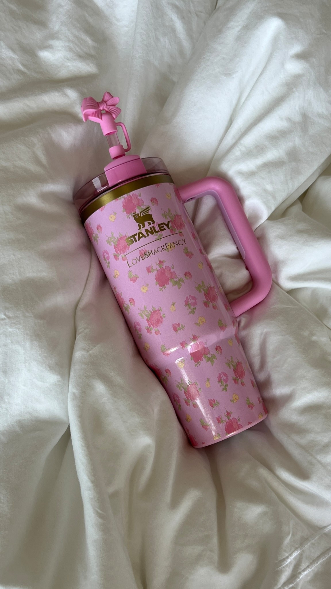 Shop the new Stanley x LoveShackFancy collection! 😍 This print is called “Ibiza Sunset”—it’s so beautiful! 🎀 There are 6 items in this collection (4 tumblers, 2 coolers)!

#stanley #tumbler #waterbottle #kitchen #travel #home #stanleypartner @stanley_brand


#LTKSeasonal #LTKStyleTip #LTKTravel