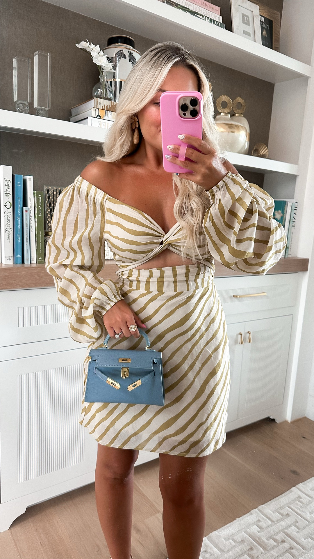 Dibs code WHITRIFE

#LTKPetite #LTKTravel #LTKBeauty