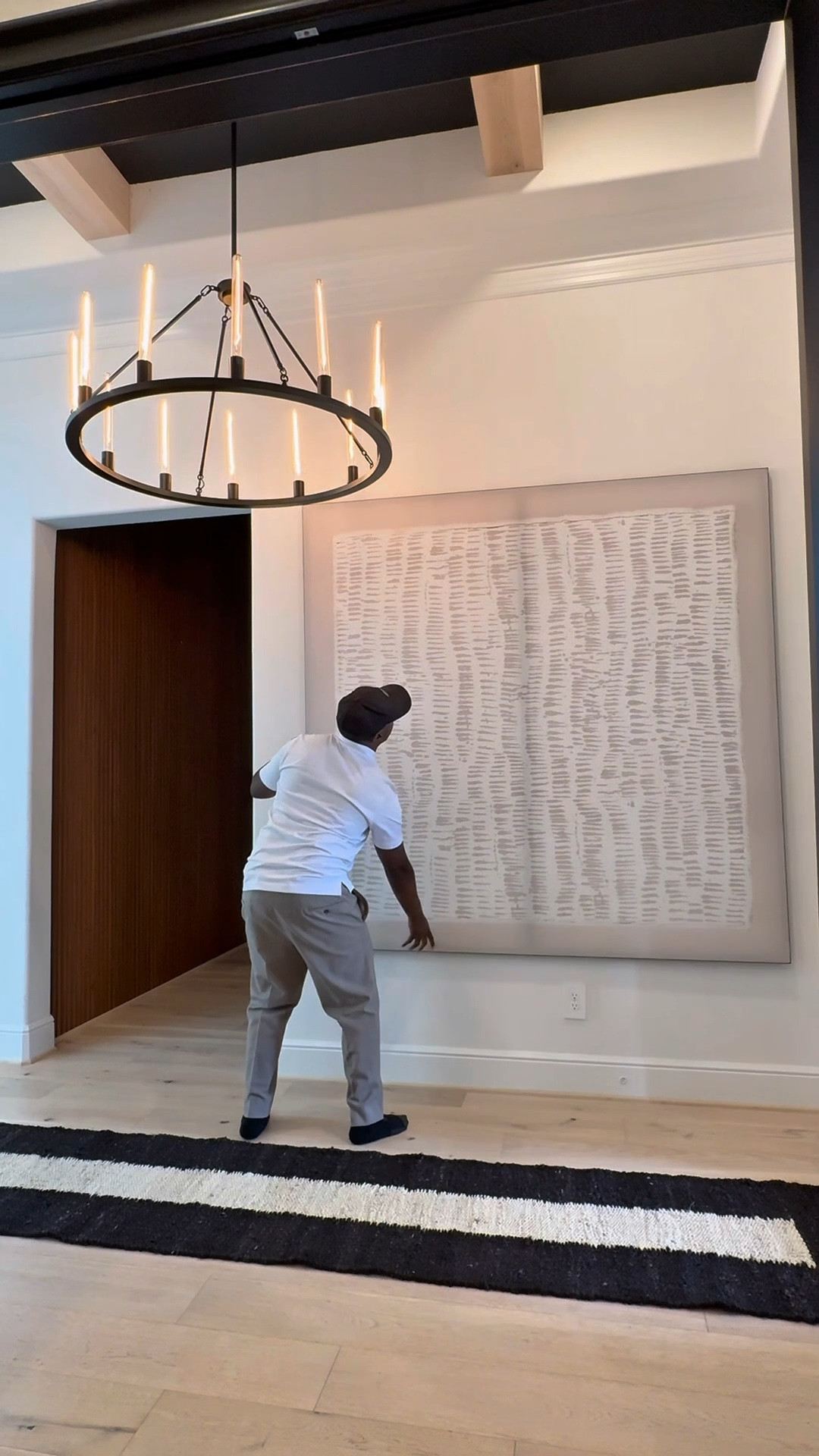 This beautiful art comes in multiple sizes and colors—and it’s super easy to set up!

✨ Linked the product for easy checkout—tap to shop!

#LTKHome #LTKSaleAlert #LTKStyleTip