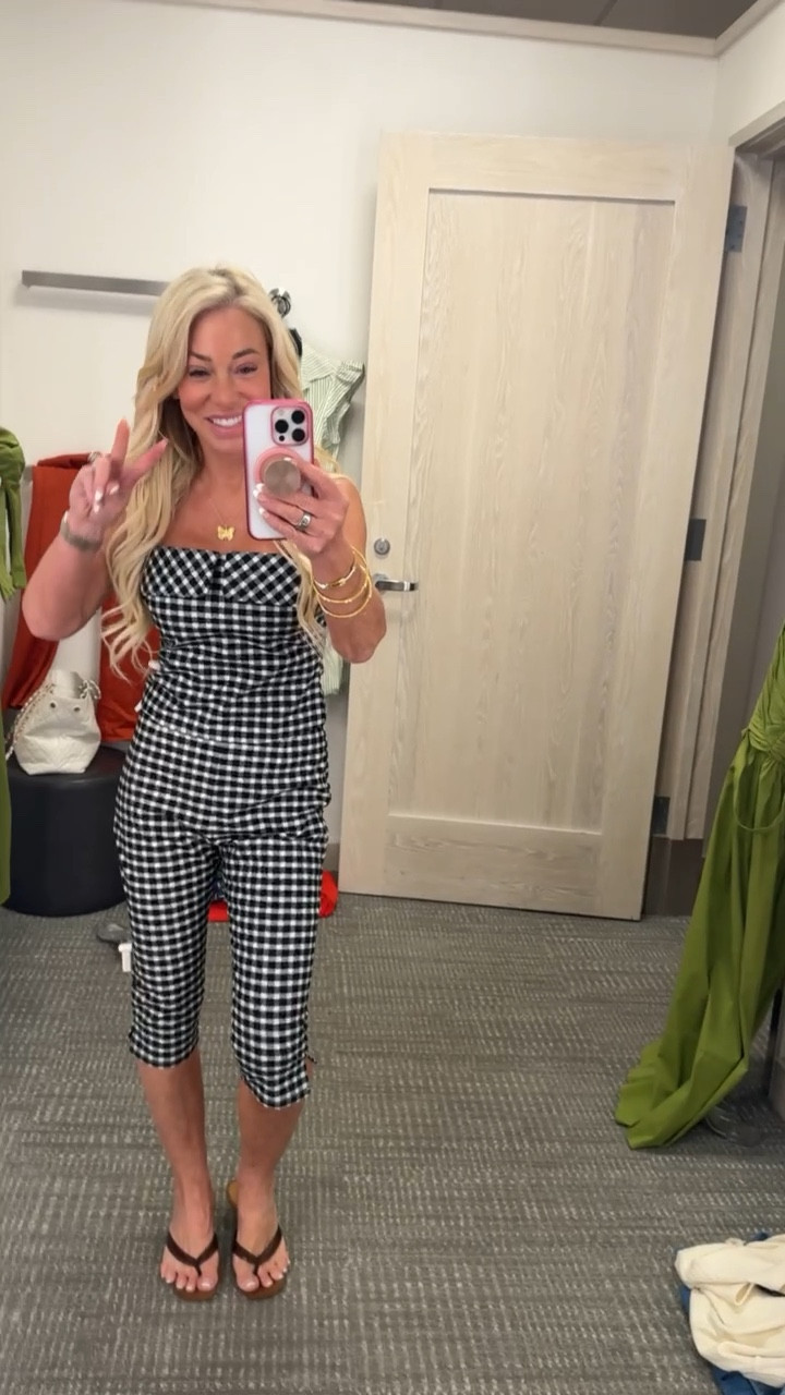 I'm at @nordstrom for a little spring shopping!

This set instantly caught my attention!

Watch out to how I'd style them 💖✨

#set #spring #styling

#LTKootd #LTKSeasonal #LTKgrwm