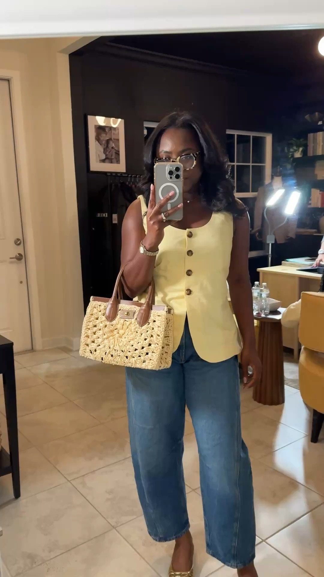 Currently my favorite jeans! 👖 They’re from @Loft and under $45!! 

#LTKgrwm #LTKdayinmylife #LTKootd