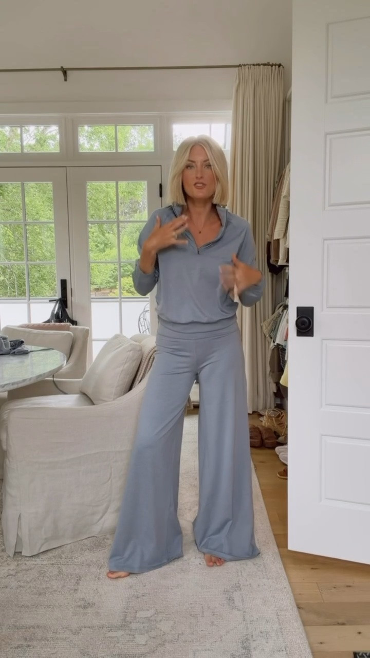 Love a matching set! These pieces make the perfect look for running errands, travel days, or a cozy day at home! Wearing size small. @Vuori US #vuoripartner

Loverly Grey, Vuori, loungewear, matching set

#LTKootd