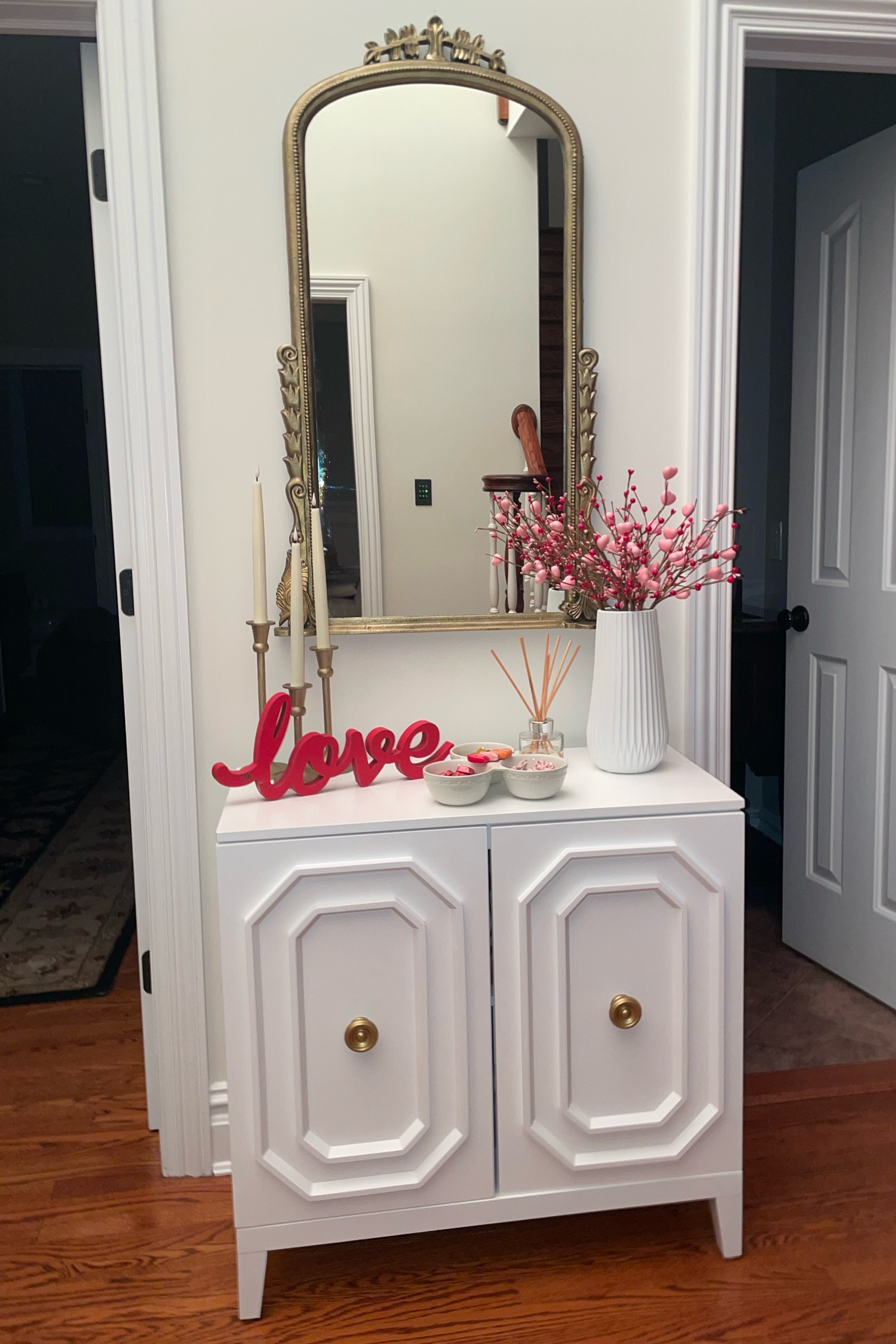 Valentines decor inspo

#LTKFind #LTKSeasonal #LTKhome