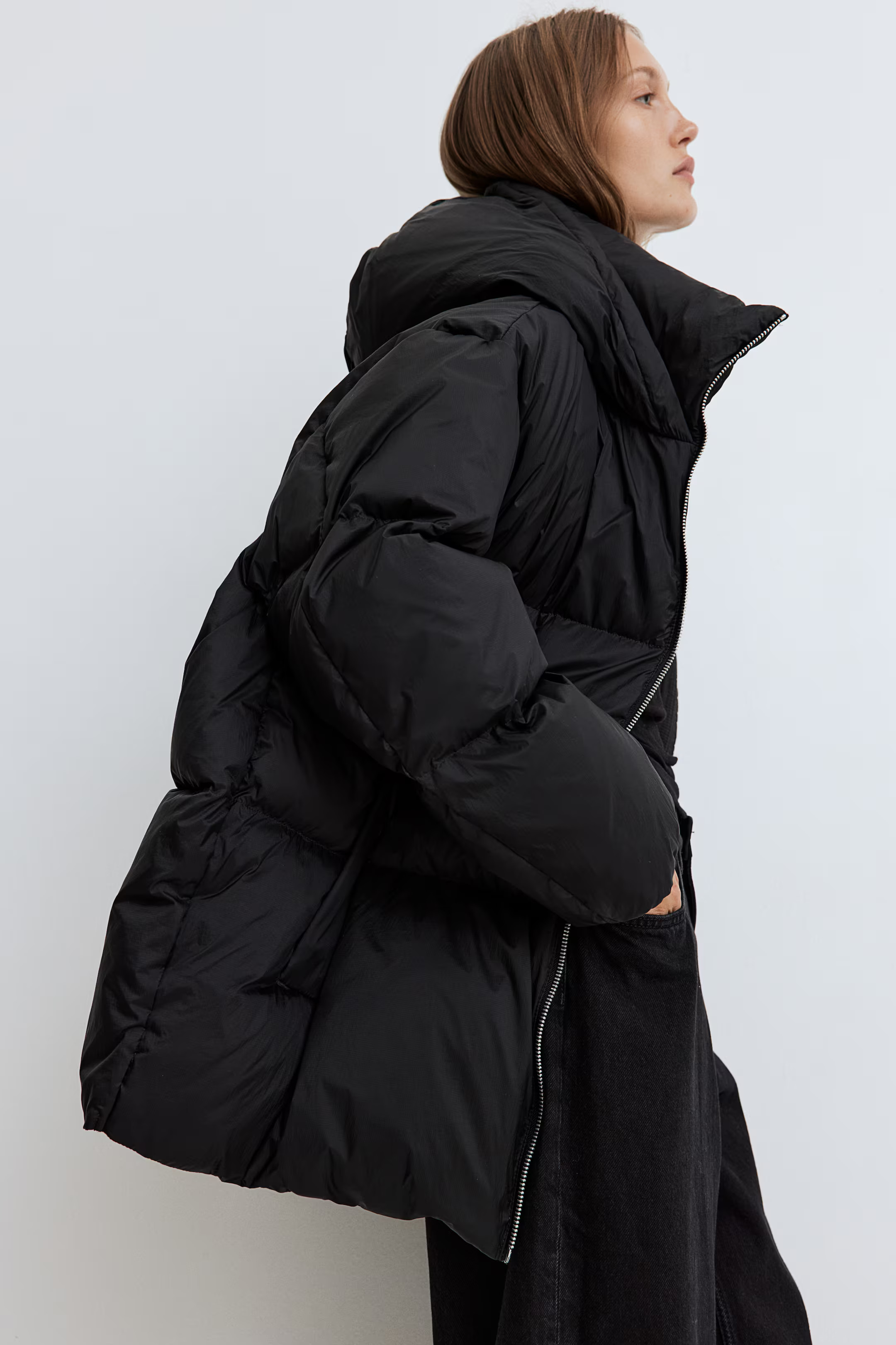 Oversized down puffer jacket | H&M (UK, MY, IN, SG, PH, TW, HK)