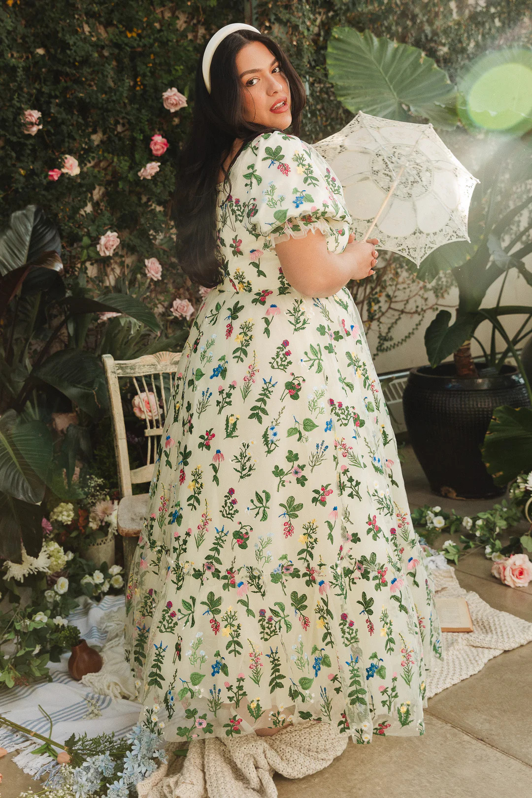 Amora Dress in Multicolor Floral | Ivy City Co