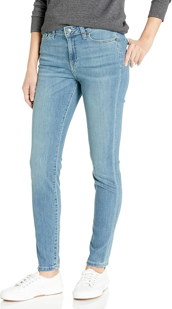 Amazon Essentials Women's Mid-Rise Skinny Jean | Amazon (US)