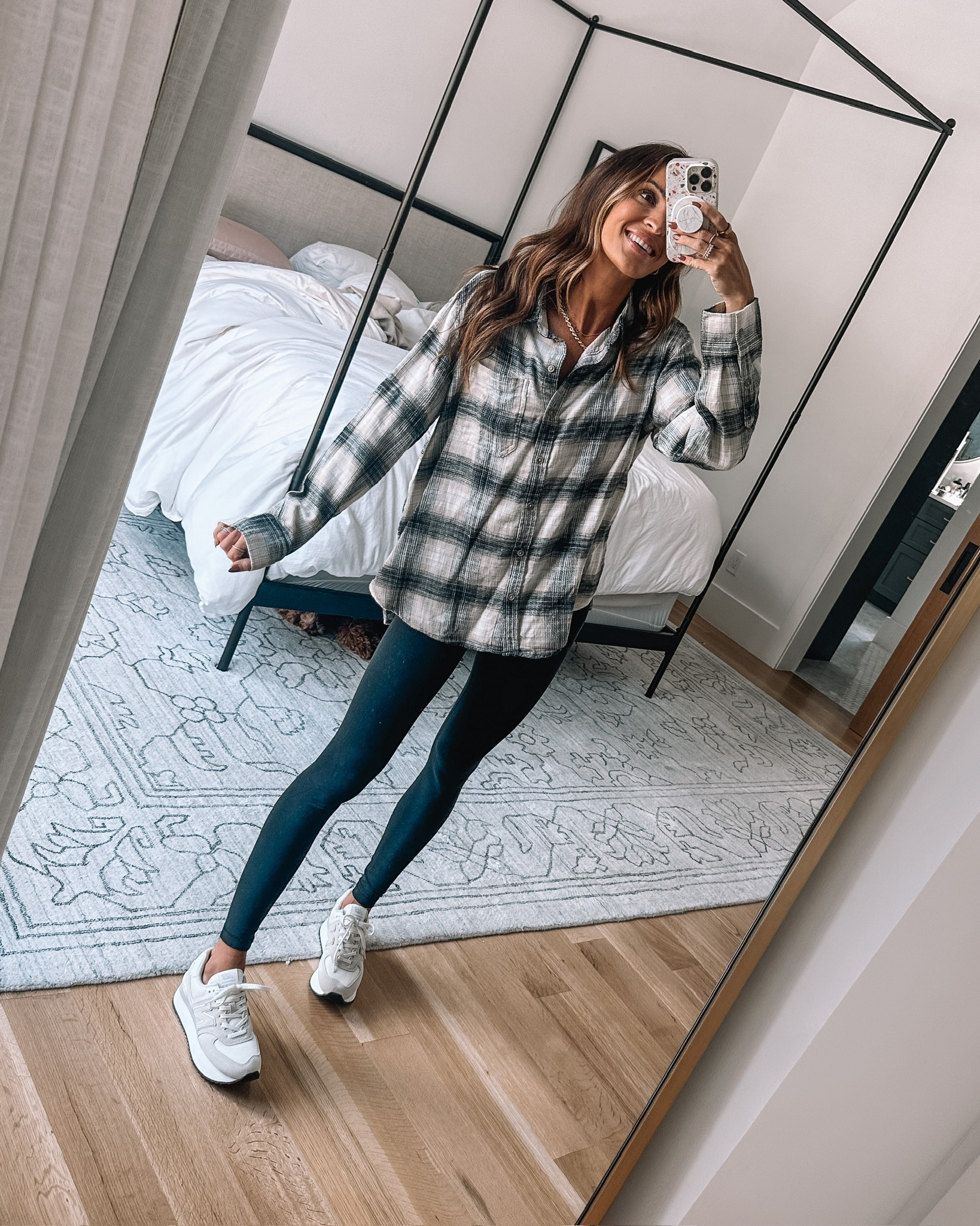 every closet needs a black+white flannel 🖤

@aerie @shop.ltk

#LTKSale #LTKsalealert #LTKtravel