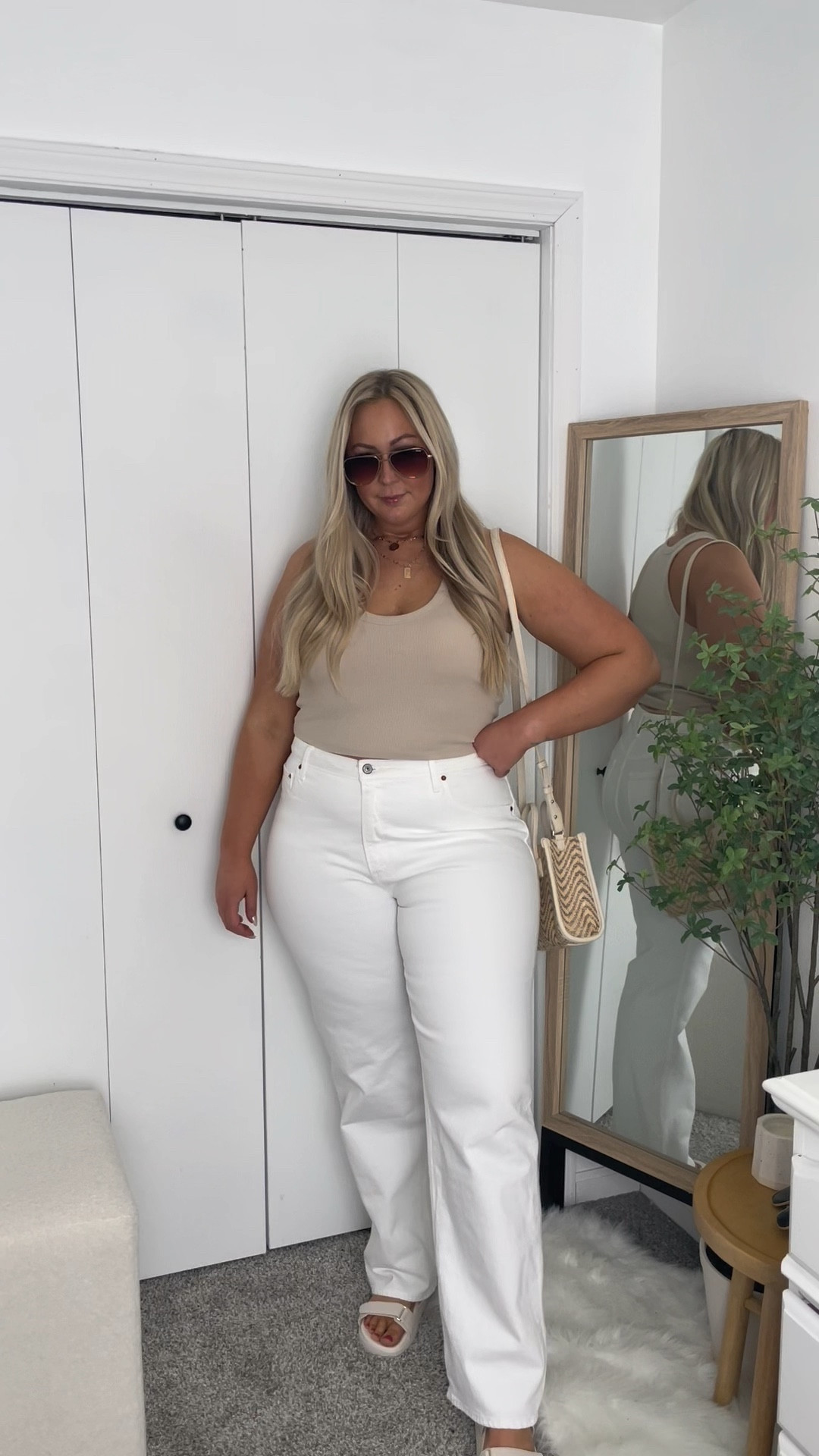 Casual spring outfit 🫶 
Tank: large
Jeans: sized up to 33 long 

#LTKcurves #LTKfit #LTKstyletip