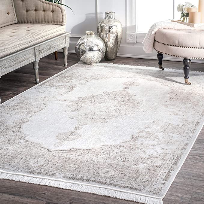 nuLOOM Cantrell Vintage Medallion Area Rug, 7 ft 6 in x 9 ft 6 in, Ivory | Amazon (US)