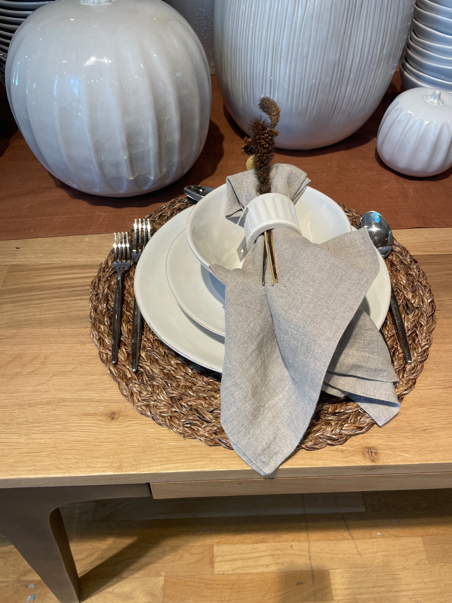 I saw this set up while I was shopping and I think I may want to go back for it ✨

#LTKHoliday #LTKparties #LTKhome