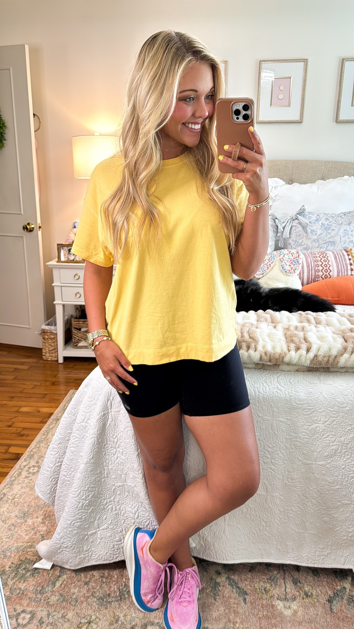 Loving these cropped t shirts for spring/summer! Comes in multiple colors. I sized up to a medium for a larger fit 