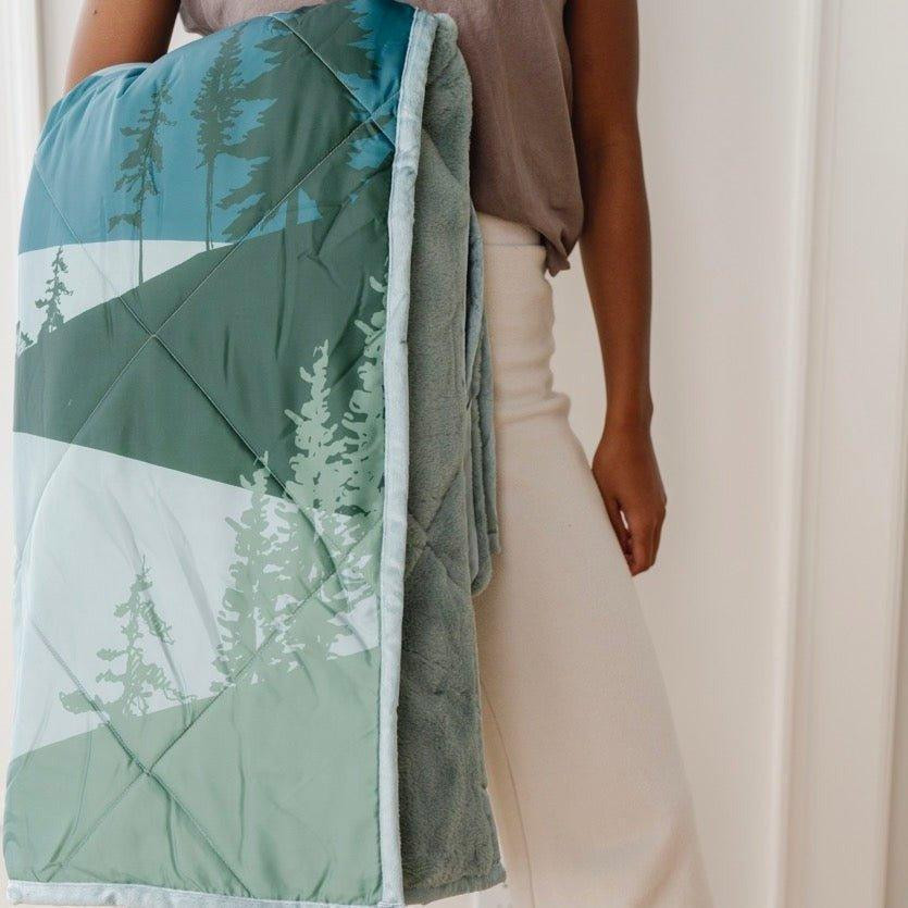 Saranoni | Outdoor Blanket in Glacier - Multi / Throw | Janie and Jack