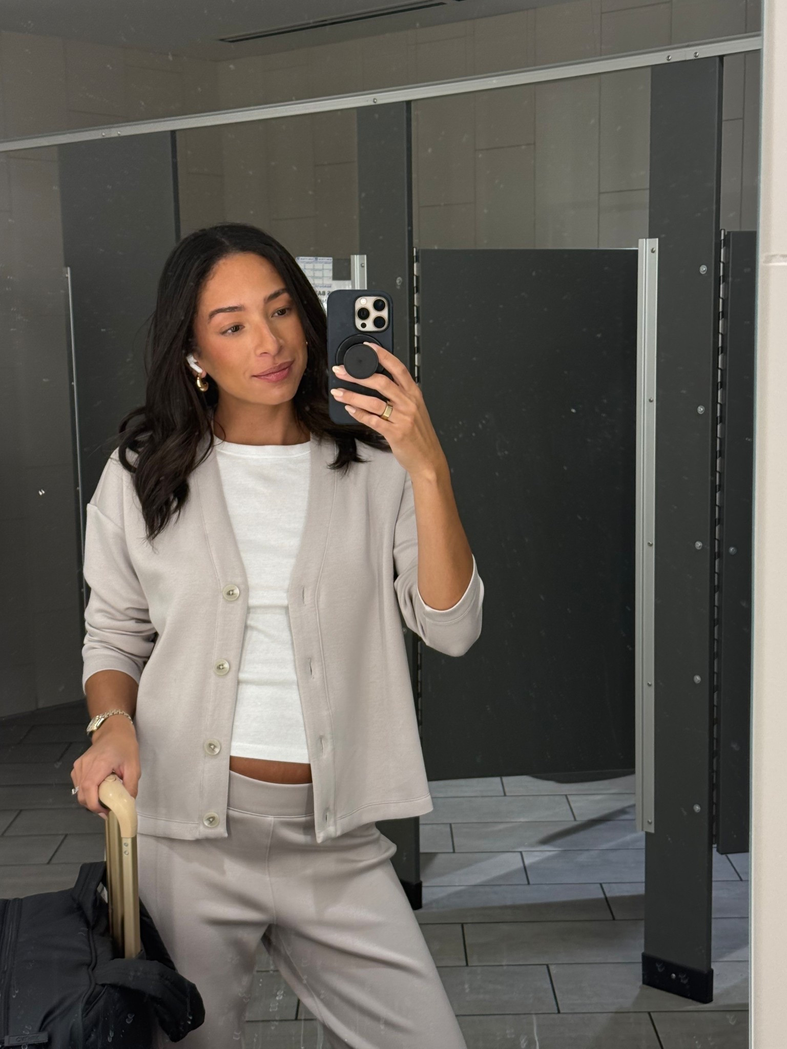 Travel outfit ✈️ size S cardigan, S Tall pants (could have done a regular length since I’m wearing them lower for the bump), XS tank, sneakers fit TTS. Use code NENAXSPANX for 15% off Spanx! 


Airport outfit
Work from home
Comfy outfit
Errands outfit
School drop off

#LTKTravel #LTKStyleTip #LTKBump