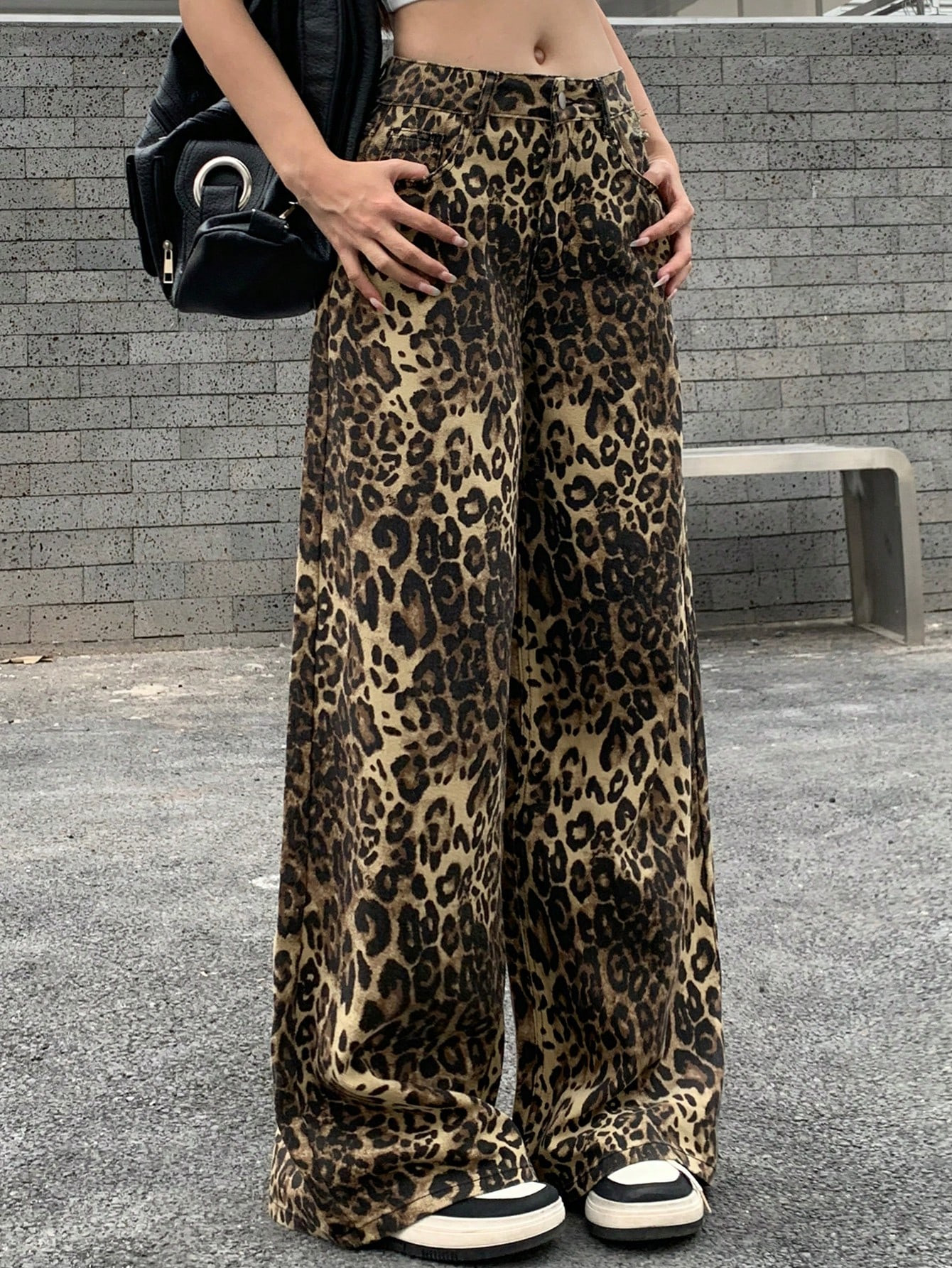DAZY Women's Loose Fit Leopard Print Insert Pocket Casual Wide-Leg Jeans | SHEIN