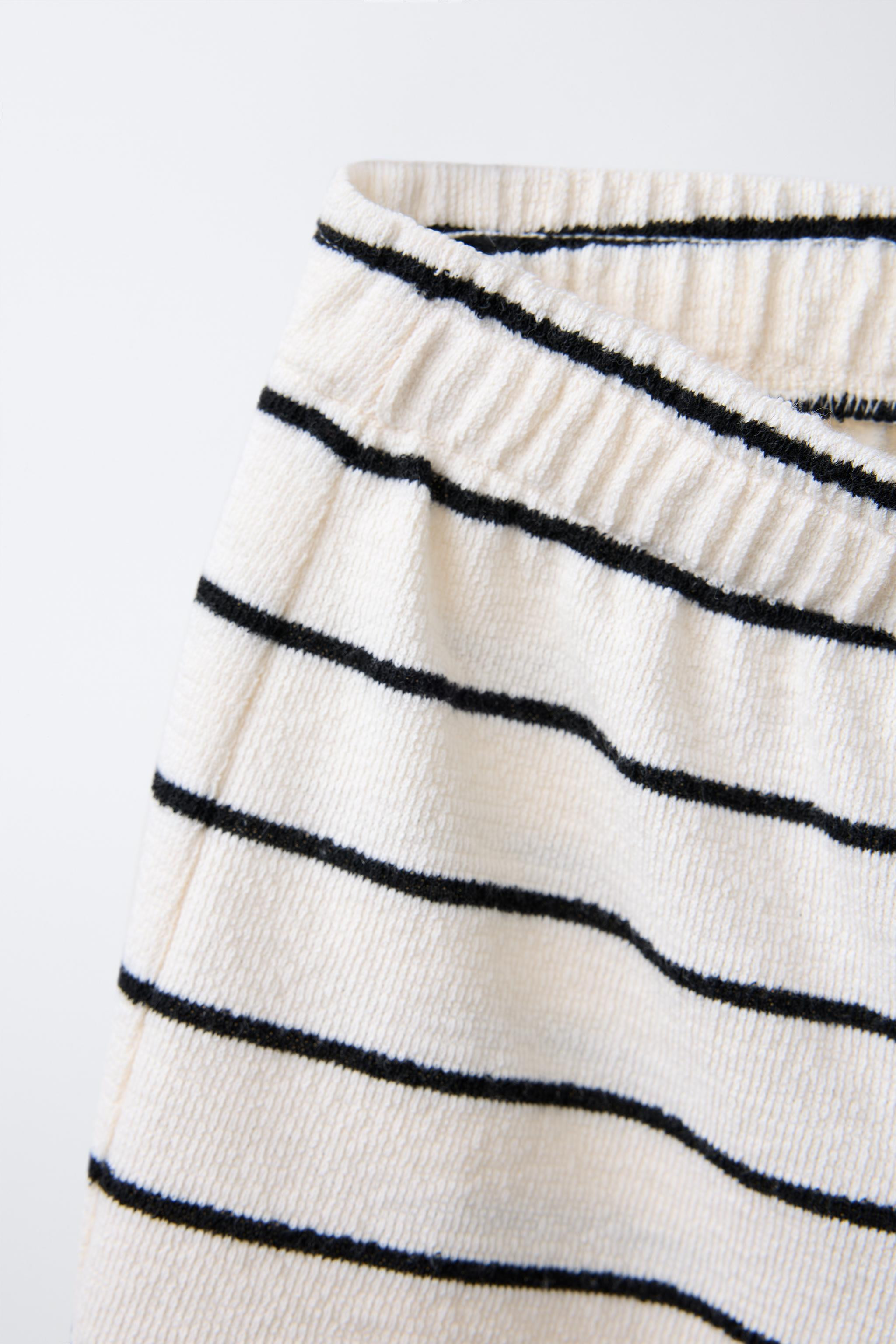 STRIPED T-SHIRT AND BERMUDA JOGGING SET | Zara US