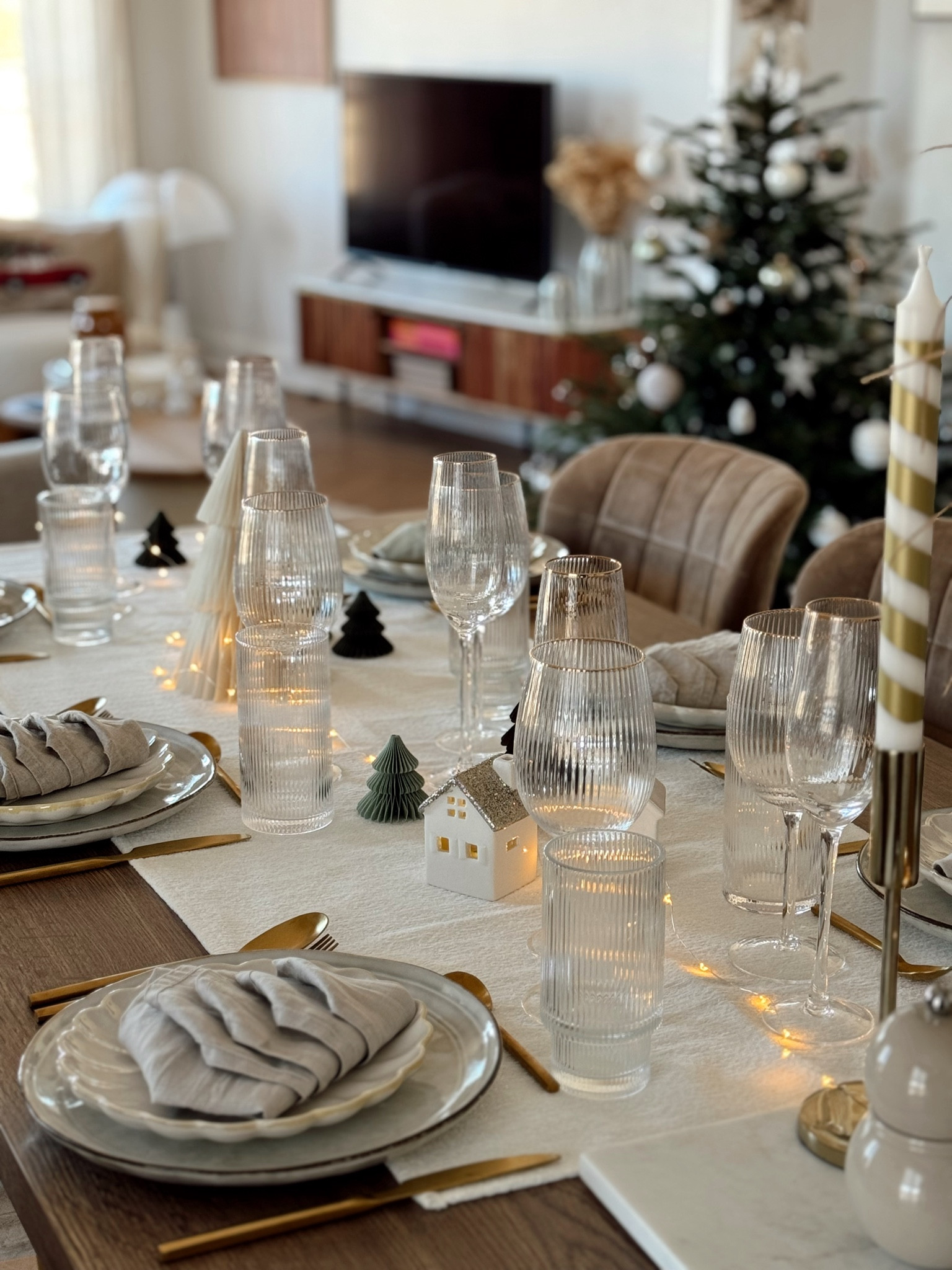 table de Noël 🤍🌲✨

#LTKhome LTKFestiveSaleFR #LTKeurope