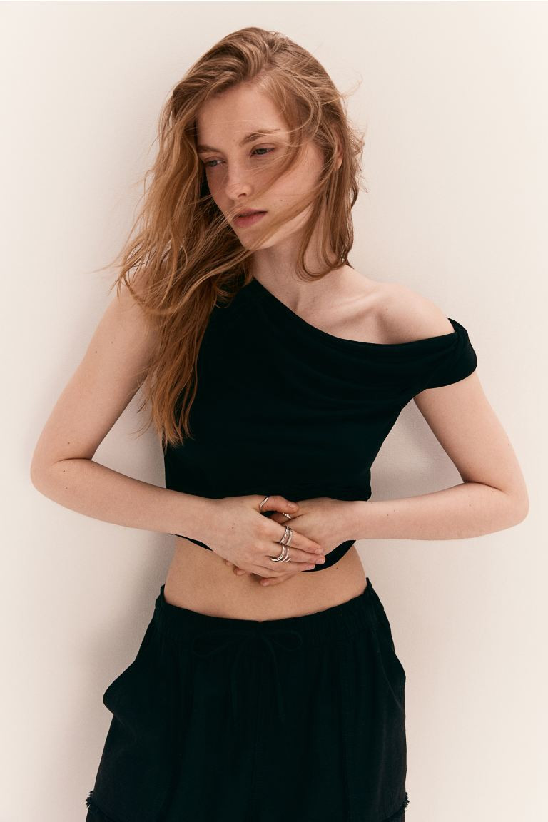 Twist-detail One-shoulder Top - Asymmetric Neckline - Short sleeve - Black - Ladies | H&M US | H&M (US + CA)