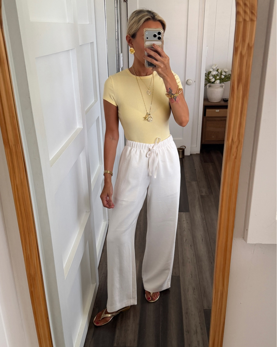 BELIEVE ME WHEN I SAY THIS TEE IS SOOOOO CUTE. Looks wayyy more pricey than $15! Wearing an xs. Xs pants in SHORT length.

#LTKmomlife #LTKootd #LTKPetite