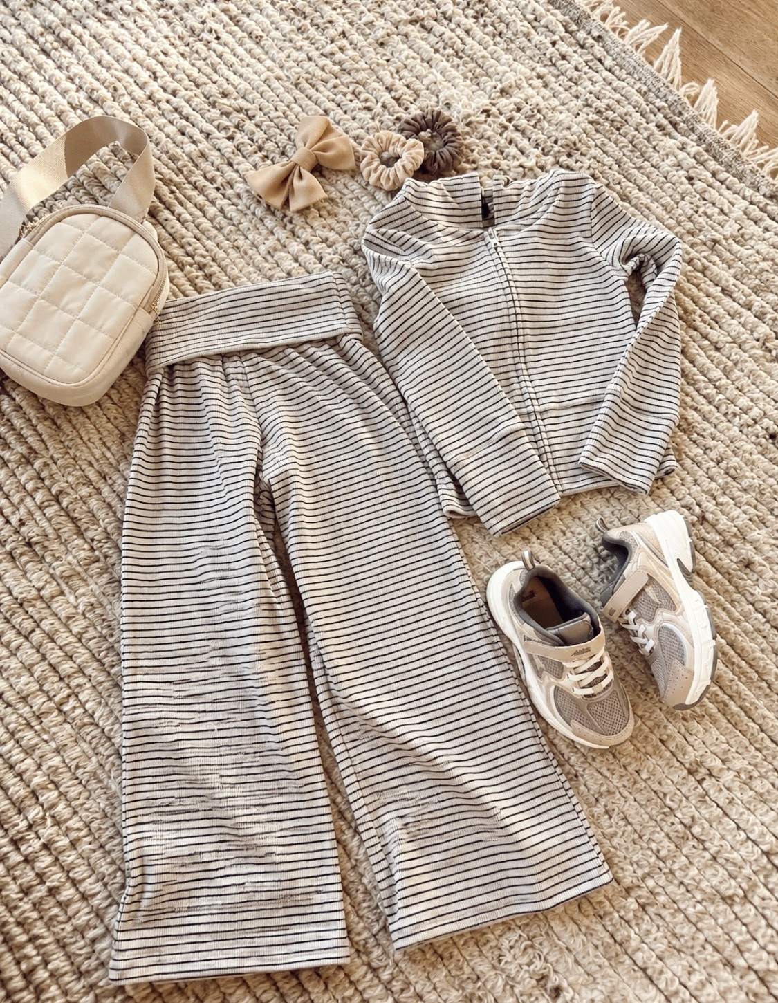 The coziest girls’ fall outfit 🍂 Love this matching set that also comes in light blue! @Target @Walmart