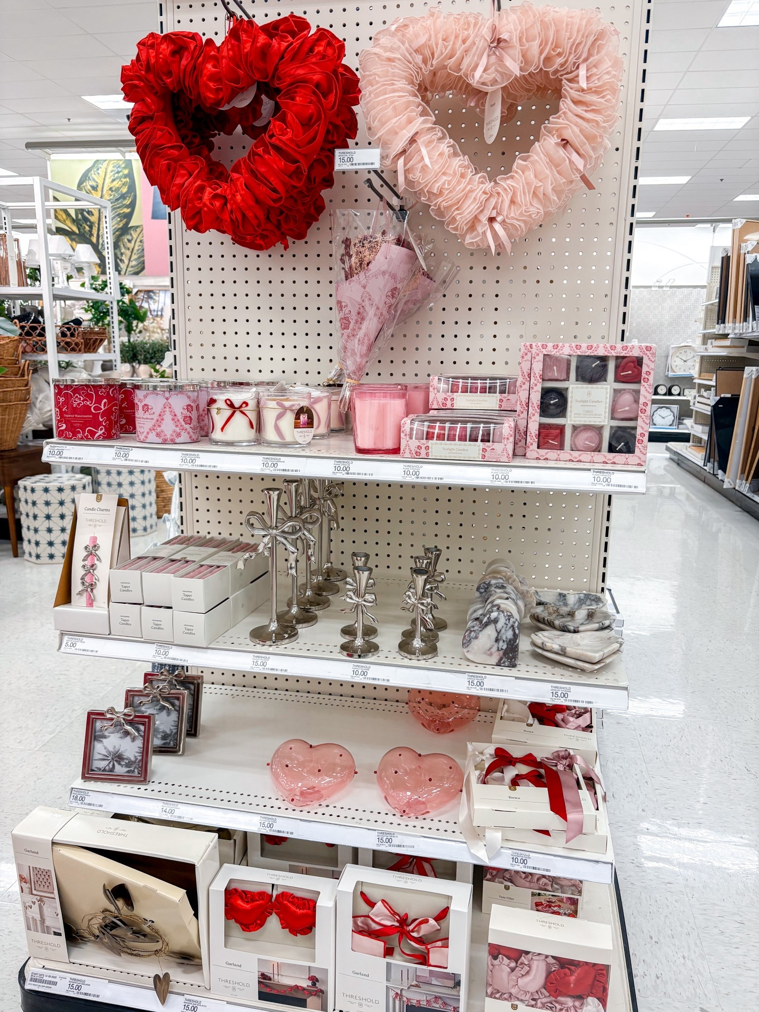 All the Valentine’s Day finds ✨💕❤️ these threshold finds are everything! #target #thresold #redandpink #targetfinds #shop #wreath #festive

#LTKSeasonal #LTKHome #LTKFindsUnder50