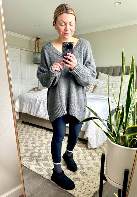Rainy day outfit… ✔️
I basically threw on every comfortable outfit piece I own including the best leggings for workout or out and about 

#LTKover40 #LTKSpringSale #LTKMostLoved