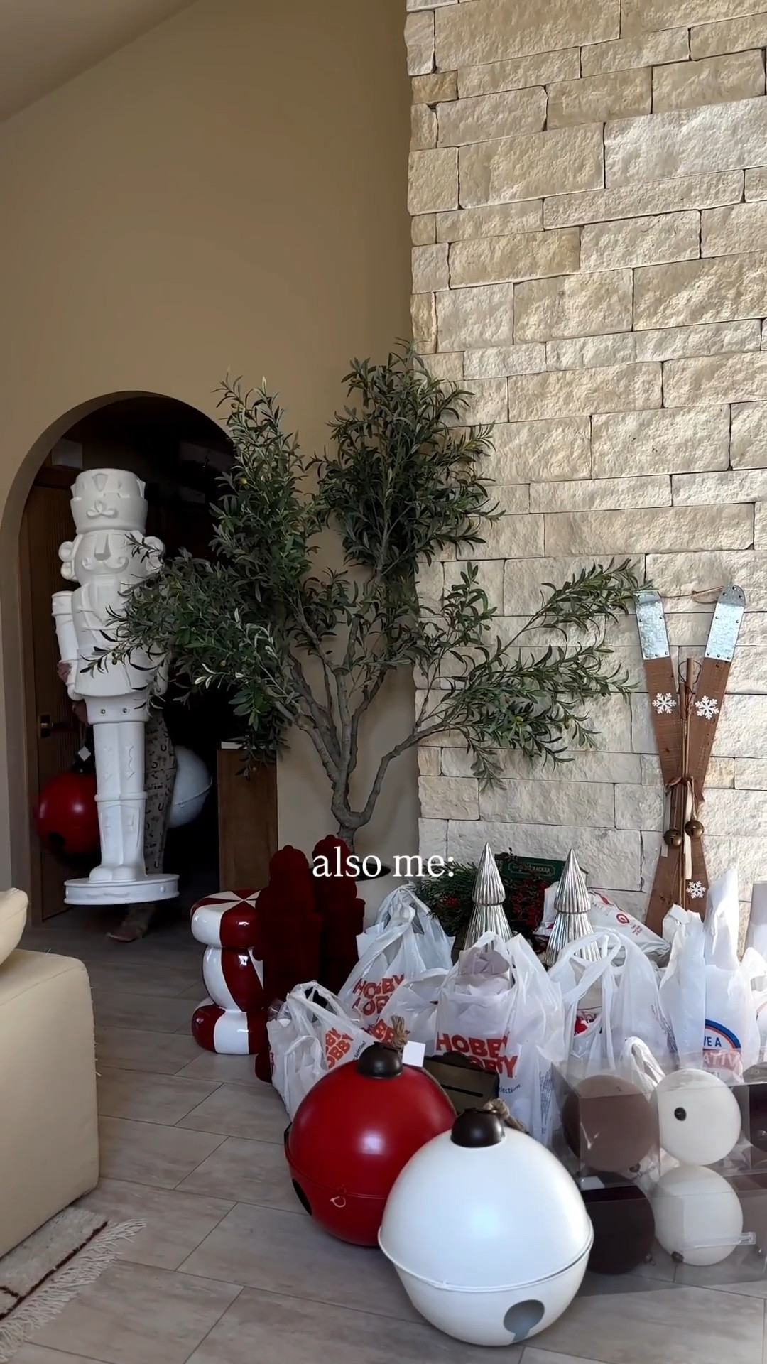 CHRISTINA CLAUS!!!!!!🎅🏽

#LTKHoliday #LTKSeasonal #LTKHome