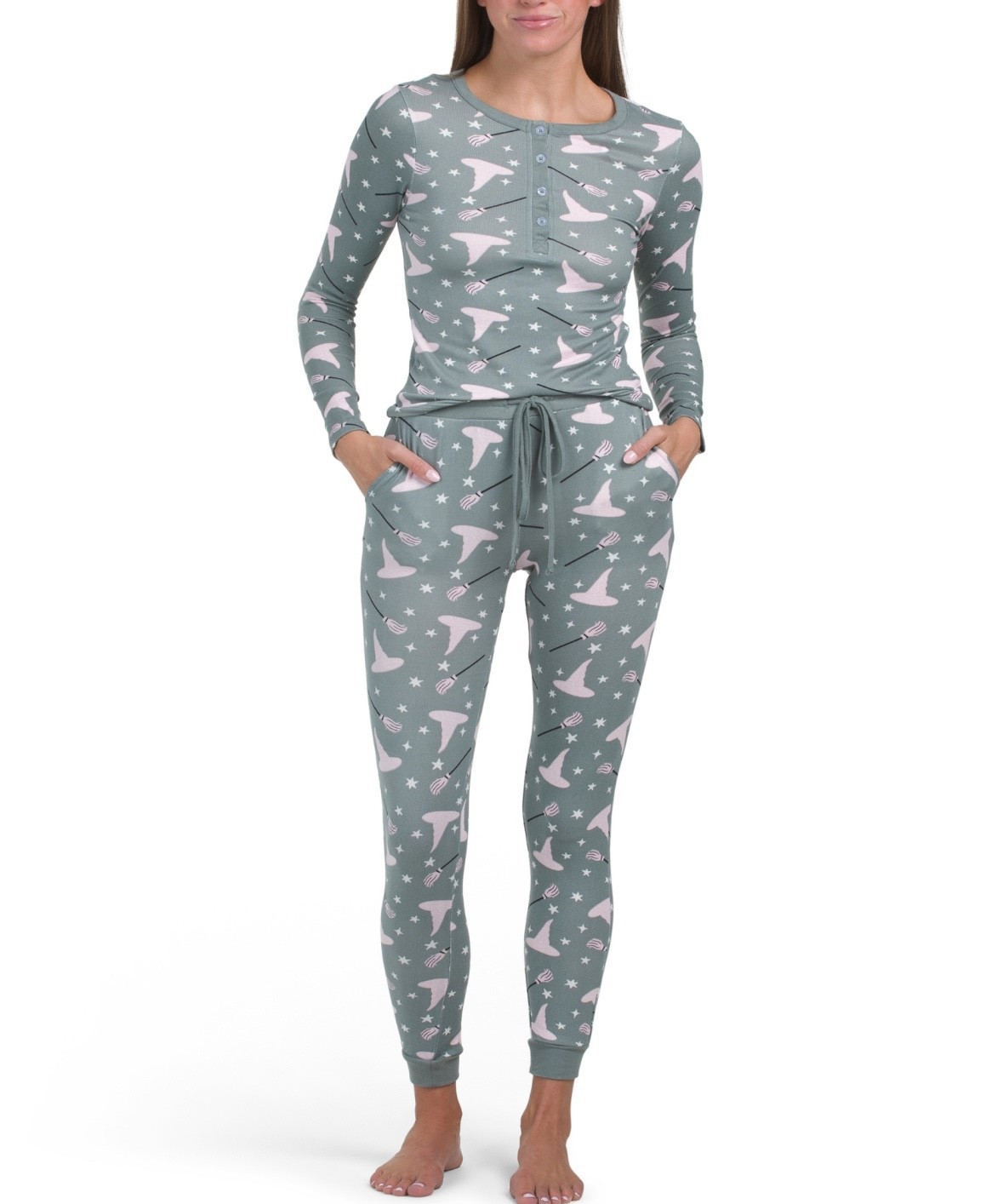 Women’s Halloween pajamas!


#LTKautumn #LTKFindsUnder50 #LTKSeasonal