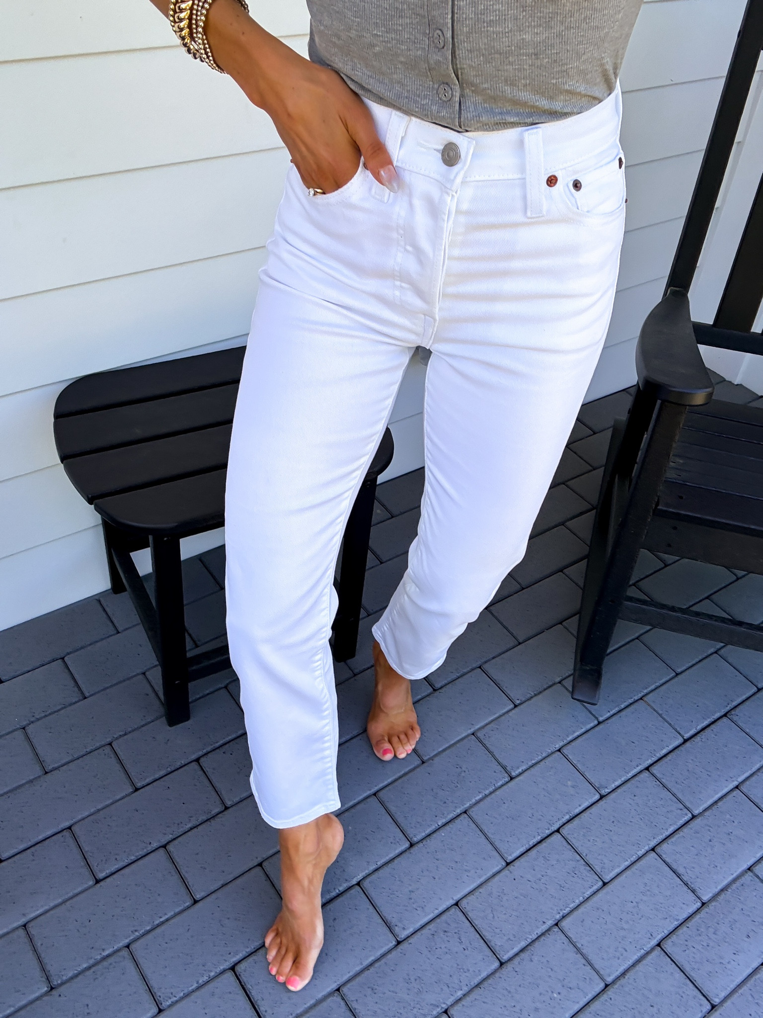 Wearing a size 25 jeans and xsmall top

#LTKfitnessgoals #LTKootd #LTKgrwm