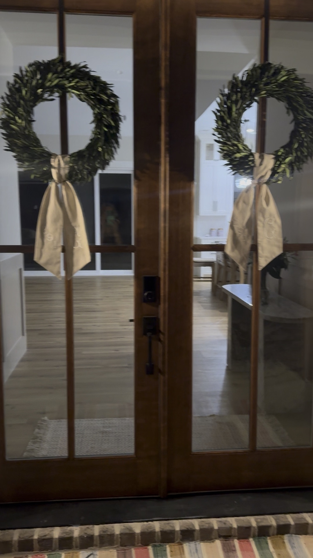 Front Door Decor

#LTKHome #LTKSeasonal