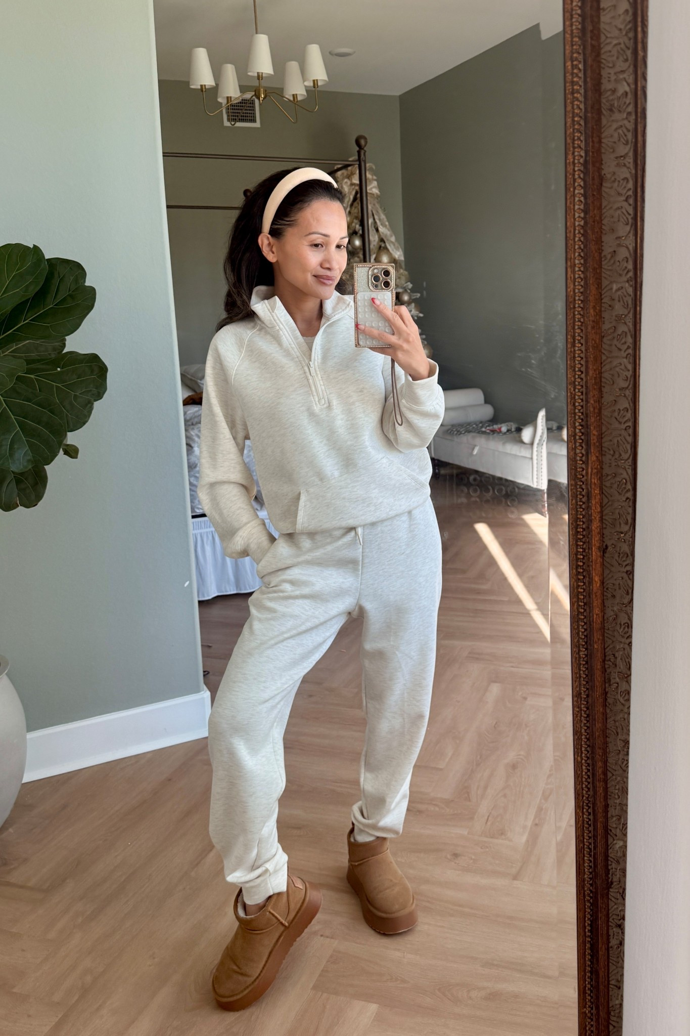 Target jogger set wearing a small in both

#LTKgrwm #LTKootd #LTKmomlife