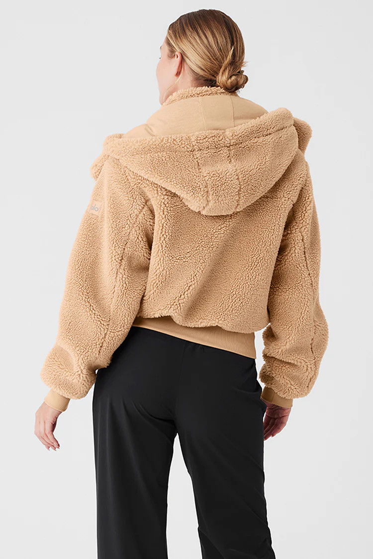 Foxy Sherpa Jacket | Alo Yoga (US)