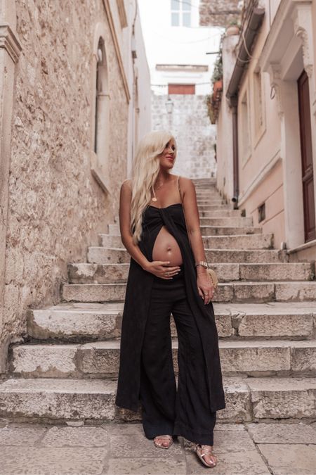 Obsessed with this bump friendly set from Free People. Would be perfect for a babymoon trip🫶🏻 comes in several colors! I stuck with my original size xs #babymoon #bumpstyle #maternity #pregnancy #bumpfriendly 

#LTKtravel #LTKstyletip #LTKbump