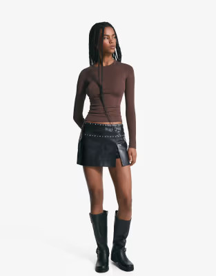 Bershka Long sleeve top in brown | ASOS (Global)