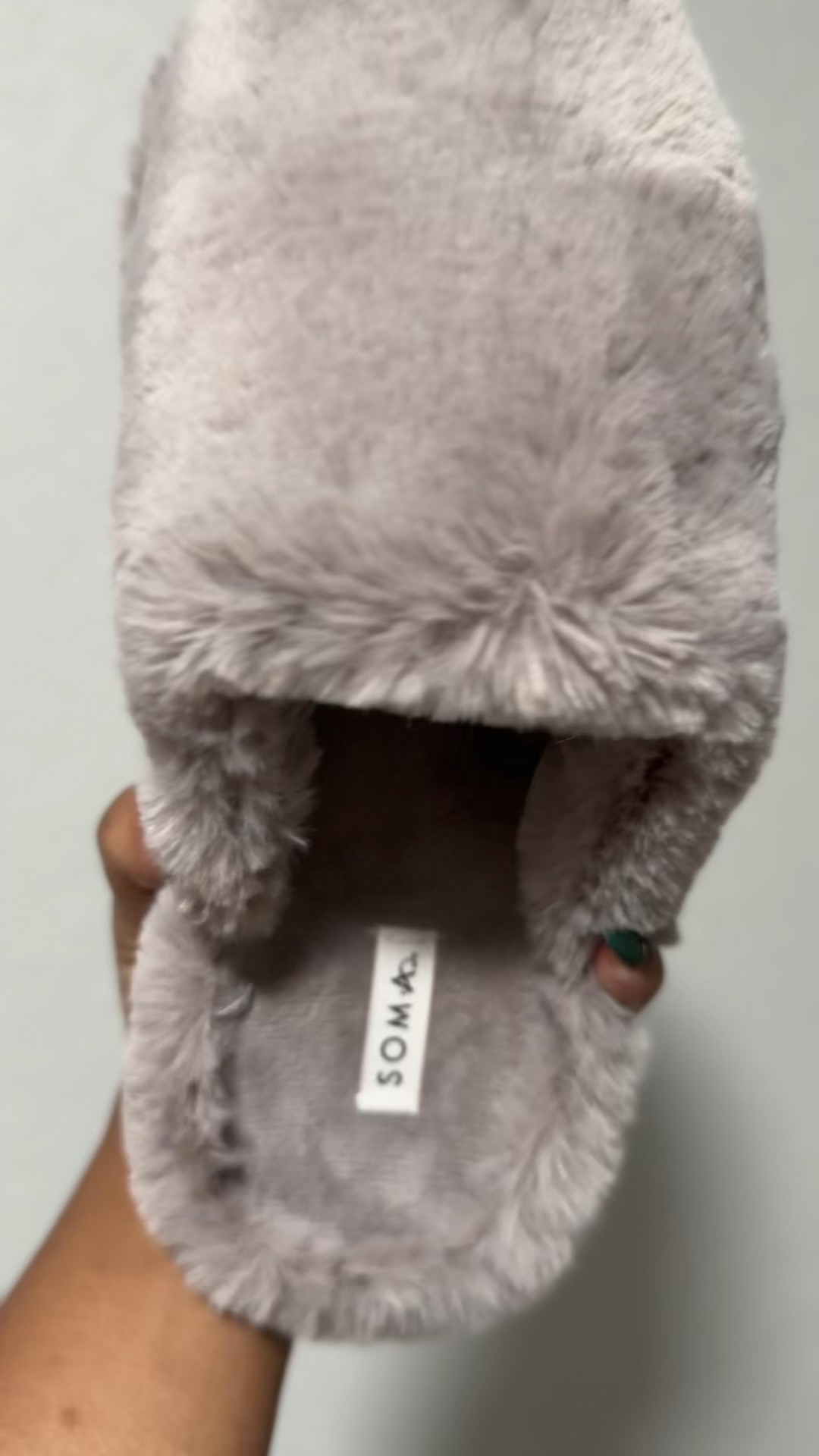 🚨Black Friday Doorbuster! These mule slide slippers are only $15 

I grabbed a size medium (I wear a size 7) and they fit nicely! Super comfortable and warm as well with hard bottom! 

#LTKCyberWeek #LTKGiftGuide #LTKFindsUnder50