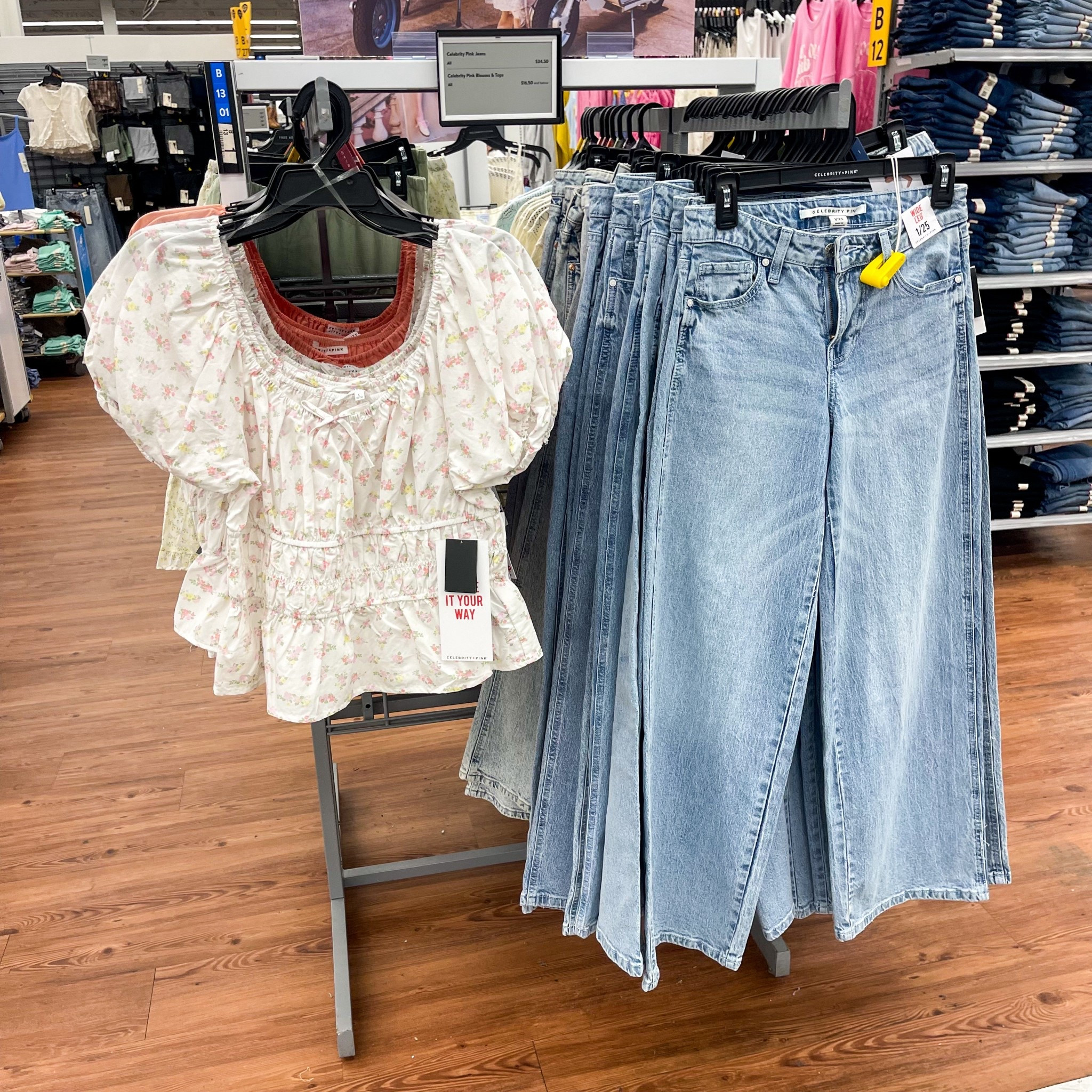 The perfect spring outfit at Walmart! #walmart
#celebritypink
#springstyle

#LTKgrwm #LTKootd