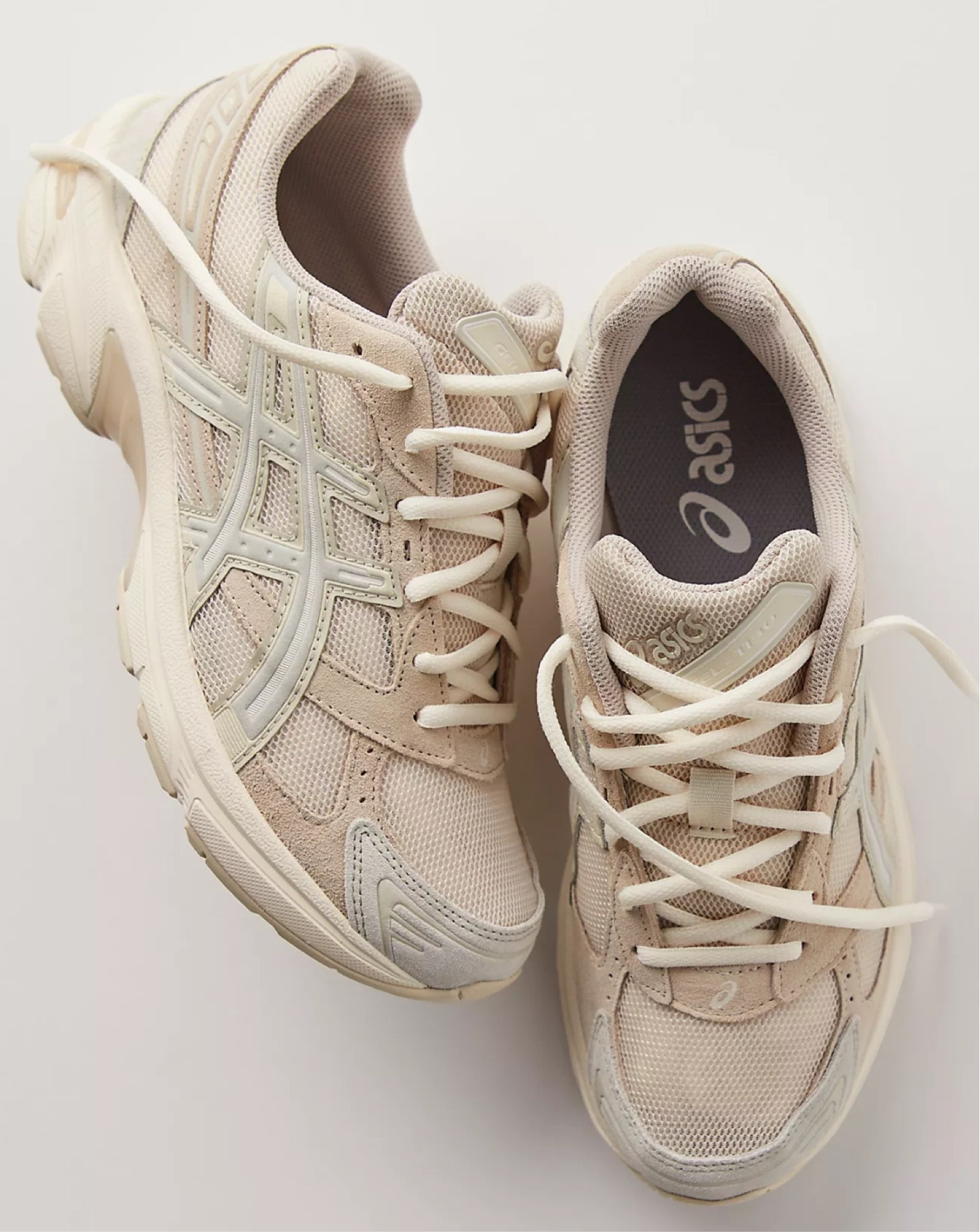 Sneakers 👟 

𝐹𝑜𝑙𝑙𝑜𝑤 𝑚𝑦 𝑠𝘩𝑜𝑝 @𝑗𝑗𝑠𝑡𝑦𝑙𝑒𝑠𝑢 𝑡𝑜 𝑠𝘩𝑜𝑝 𝑡𝘩𝑖𝑠 𝑝𝑜𝑠𝑡 𝑎𝑛𝑑 𝑔𝑒𝑡 𝑚𝑦 𝑒𝑥𝑐𝑙𝑢𝑠𝑖𝑣𝑒 𝑎𝑝𝑝 𝑜𝑛𝑙𝑦 𝑐𝑜𝑛𝑡𝑒𝑛𝑡! 

#sneakers #tennishoes #newbalance #asics 



#LTKSeasonal #LTKshoecrush #LTKfitness