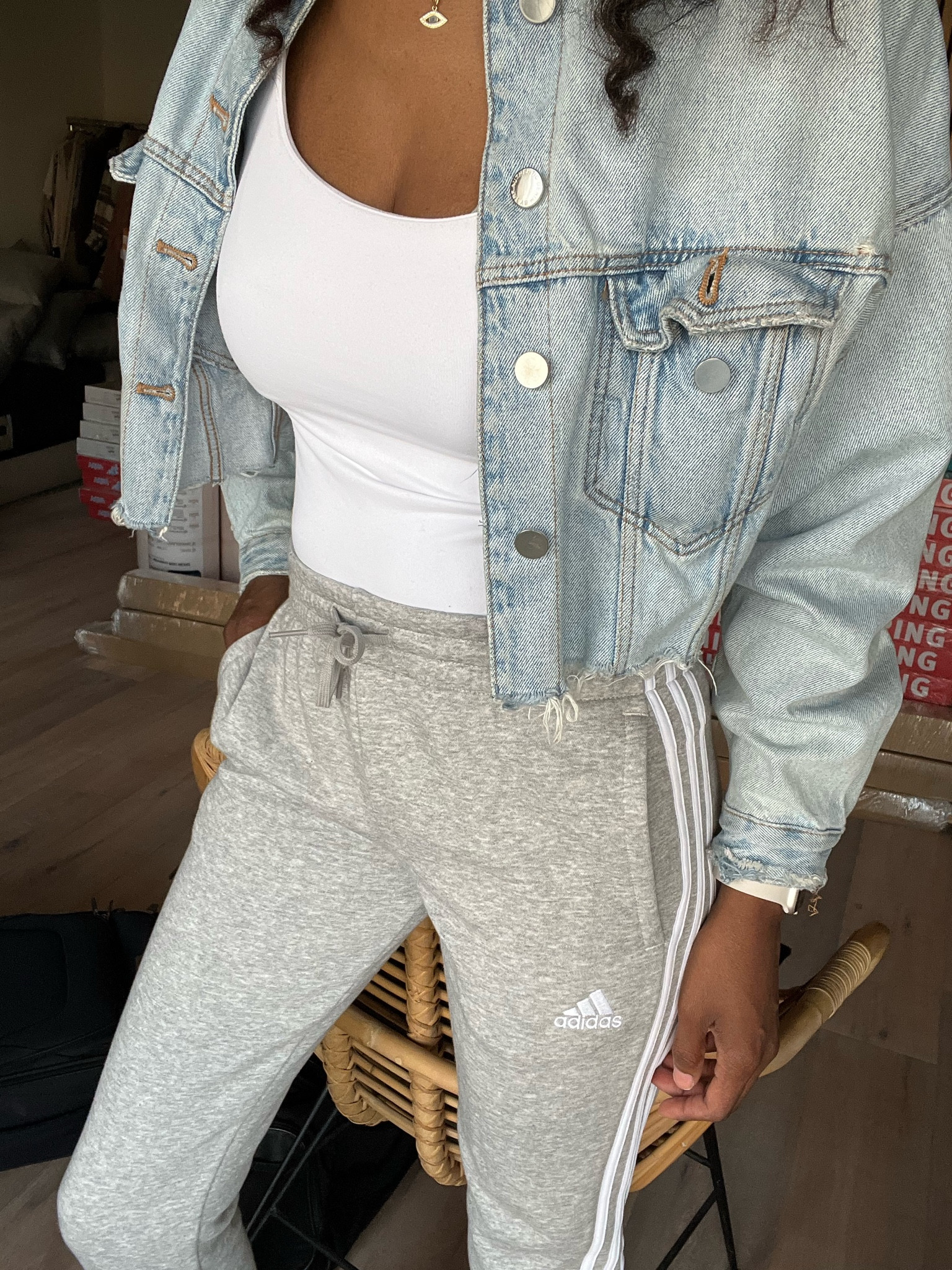 These adidas joggers are on sale for $20! Really comfy fit, beautiful quality too. Size down for a more snug fit. 2 sizes down make the crotch too high though. #joggers #adidas #greyjoggers #greysweats #greysweatpants #grayjoggers #graysweatpants

#LTKsalealert #LTKstyletip #LTKunder50