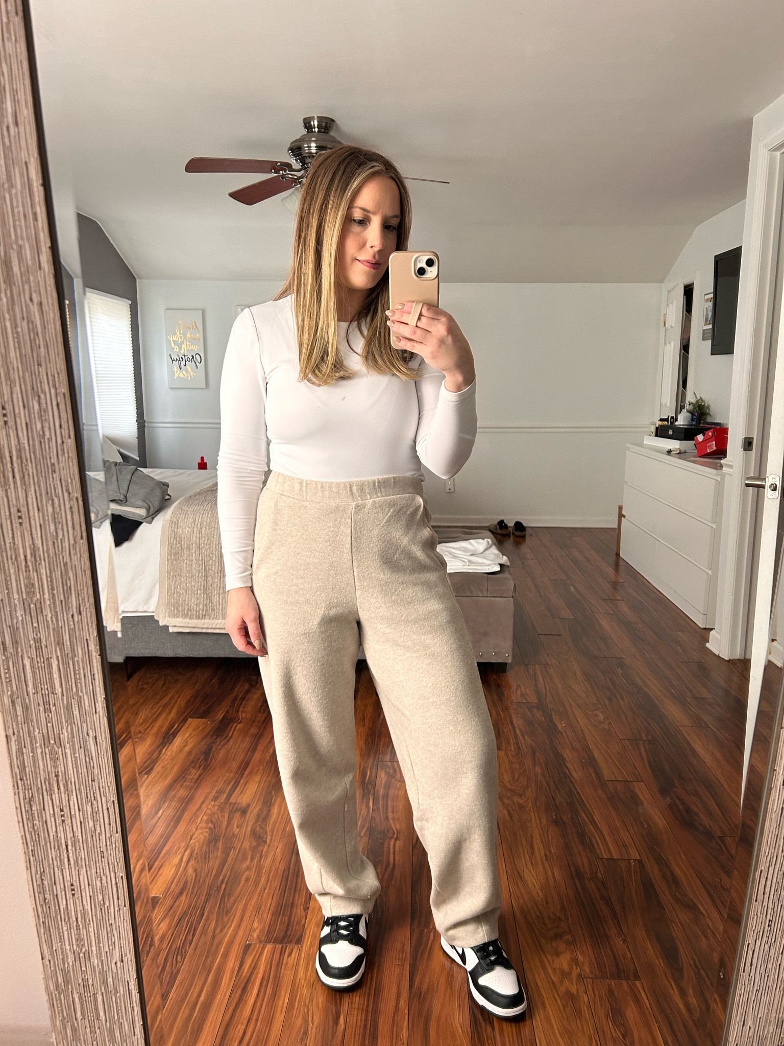 Nuud white body suit, panda dunks, women’s dunks, beige pants

*Pants are zara*

#LTKshoecrush #LTKstyletip #LTKfit