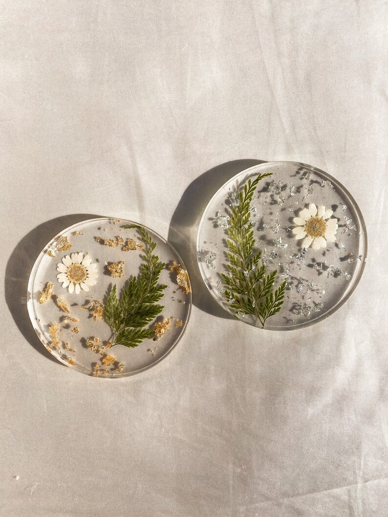 White Daisy Floral Coasters  3 or 4 Resin | Etsy | Etsy (US)