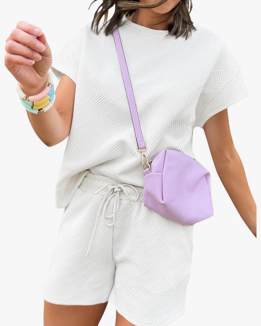 17.99(Reg.35.99)

50% off Code: RLOFWKGI

Until FEB 15, 2025!!

#LTKPlusSize #LTKSaleAlert #LTKTravel
